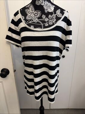 Merona Black and White Striped Scoop Neck Tee